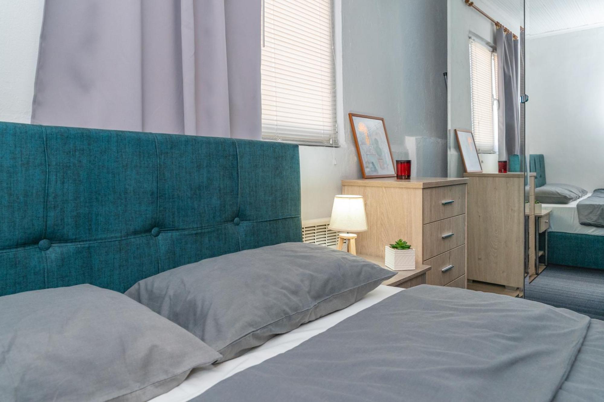 סלוניקי Modern Apt Upon Tsimiski מראה חיצוני תמונה