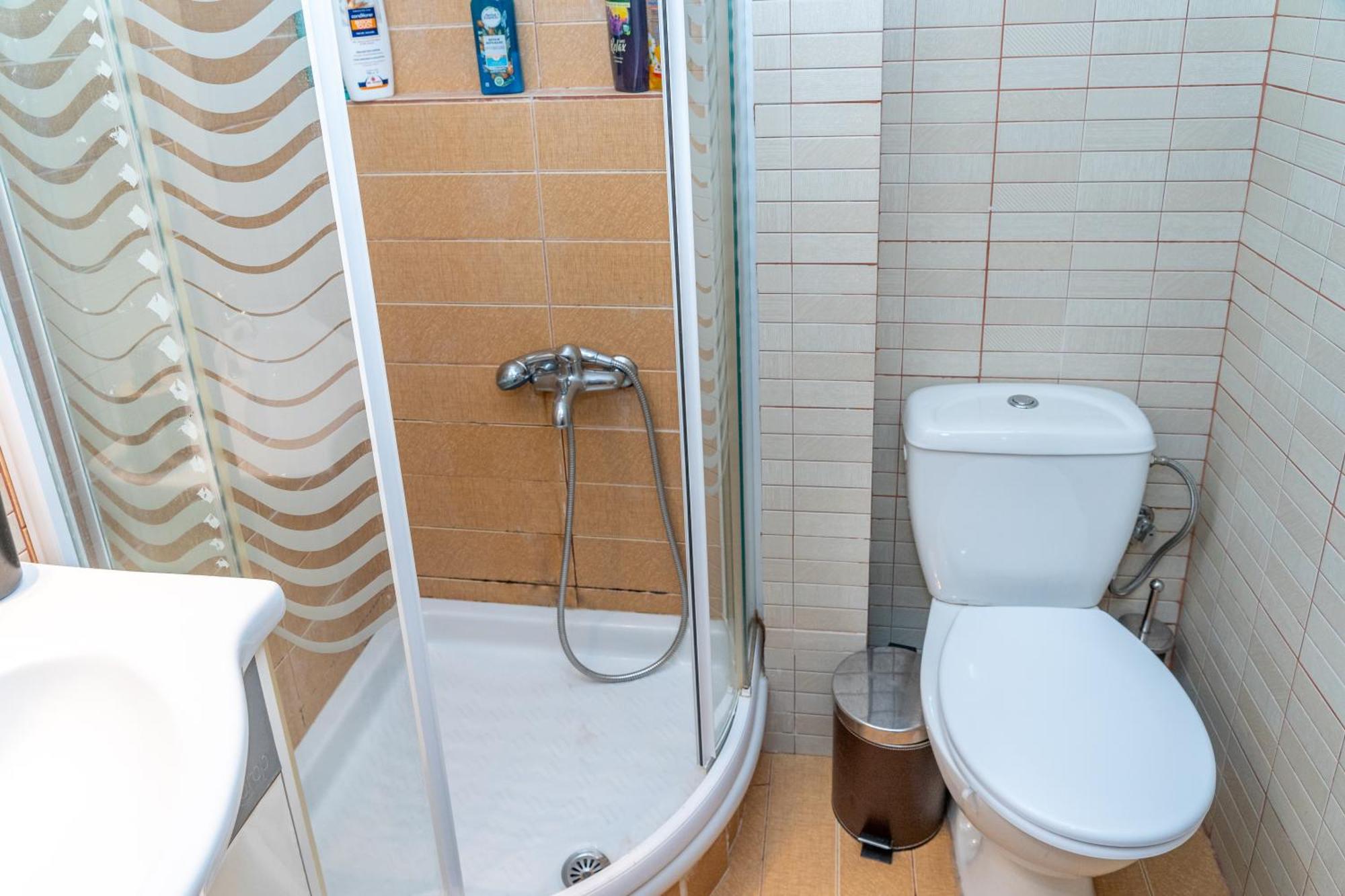 סלוניקי Modern Apt Upon Tsimiski מראה חיצוני תמונה